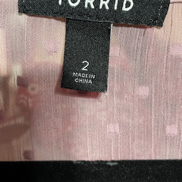 #253 size 2 torrid Blush Pink Swiss Dot Kimono Cardigan - Picture 2 of 4